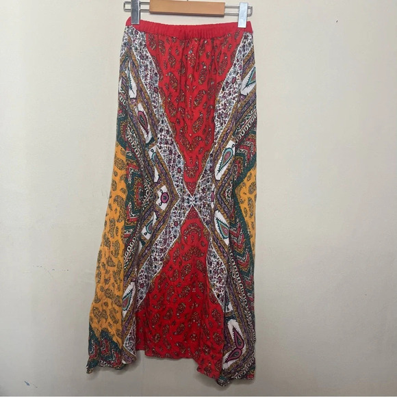 Angie | Skirt - Picture 1 of 4